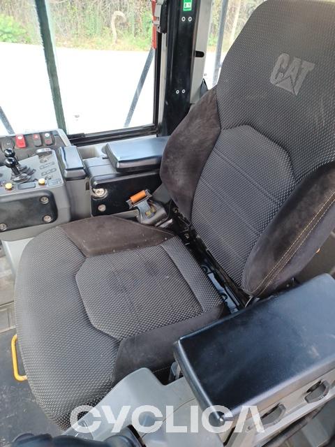 Pás Carregadoras de Rodas  966M MD700589 - 12