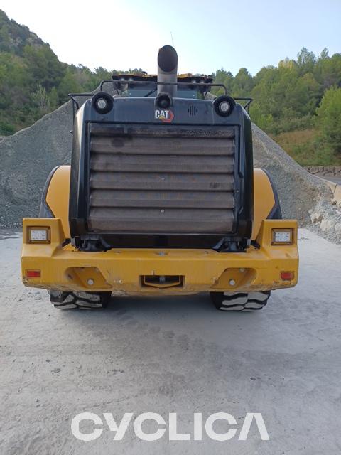 Pás Carregadoras de Rodas  966M MD700589 - 9