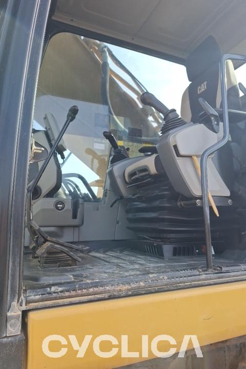 Crawler excavators  352FLME NDC80112 - 10