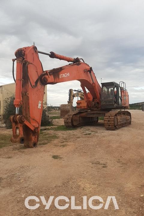 Eskavatorë me Zinxhirë  ZX670 20380 - 2