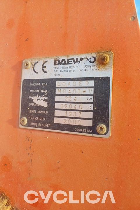 Wheel loaders  400-V 1237 - 6