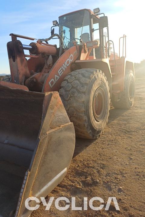 Wheel loaders  400-V 1237 - 2