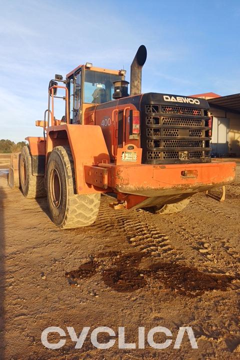 Wheel loaders  400-V 1237 - 4