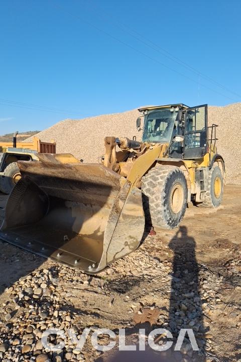 Wheel loaders  972K PEM00516 - 2