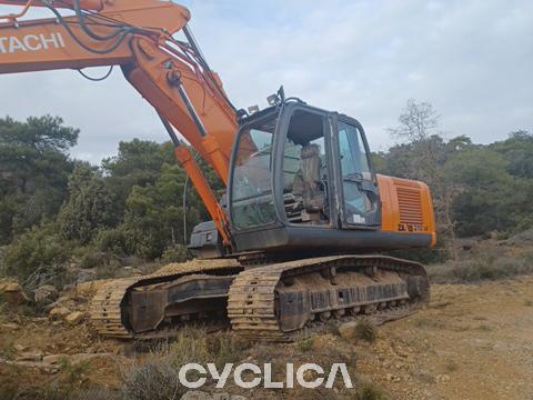 Ровокопачи-гасеничари  ZX210LC-3 L00600796 - 3
