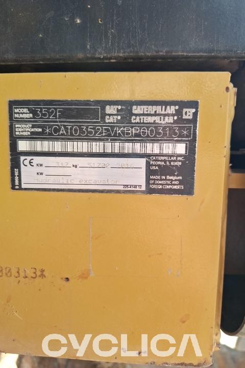 Eskavatorë me Zinxhirë  352F KBP00313 - 6