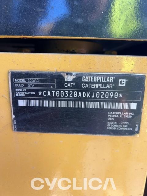 Eskavatorë me Zinxhirë  320-07GC DKJ02090 - 8