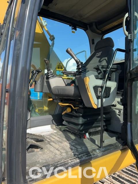 Eskavatorë me Zinxhirë  320-07GC DKJ02090 - 10