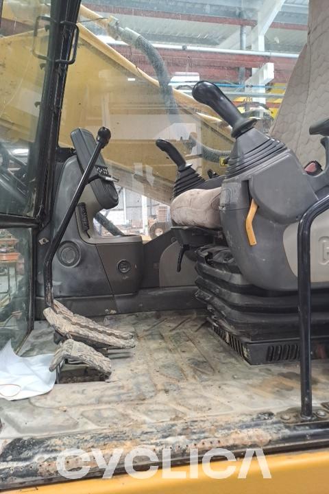 Eskavatorë me Zinxhirë  336D JWR00131 - 9