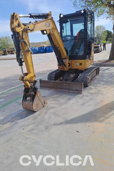 Bageri guseničari  302.7 CZ603005 - 3