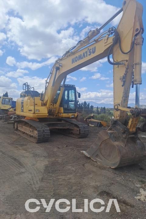 Pelles sur chenilles  pc240Nlc-11 JKK70373 - 4