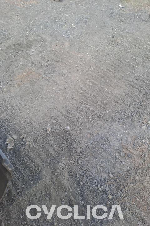 Pelles sur chenilles  pc240Nlc-11 JKK70373 - 8