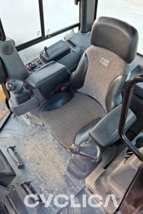 Buldožeri i traktori gusjeničari  D6K2XL DFR03000 - 8