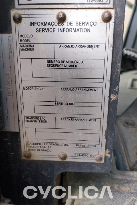 Buldozeri na lancima  D8T FCT00169 - 8