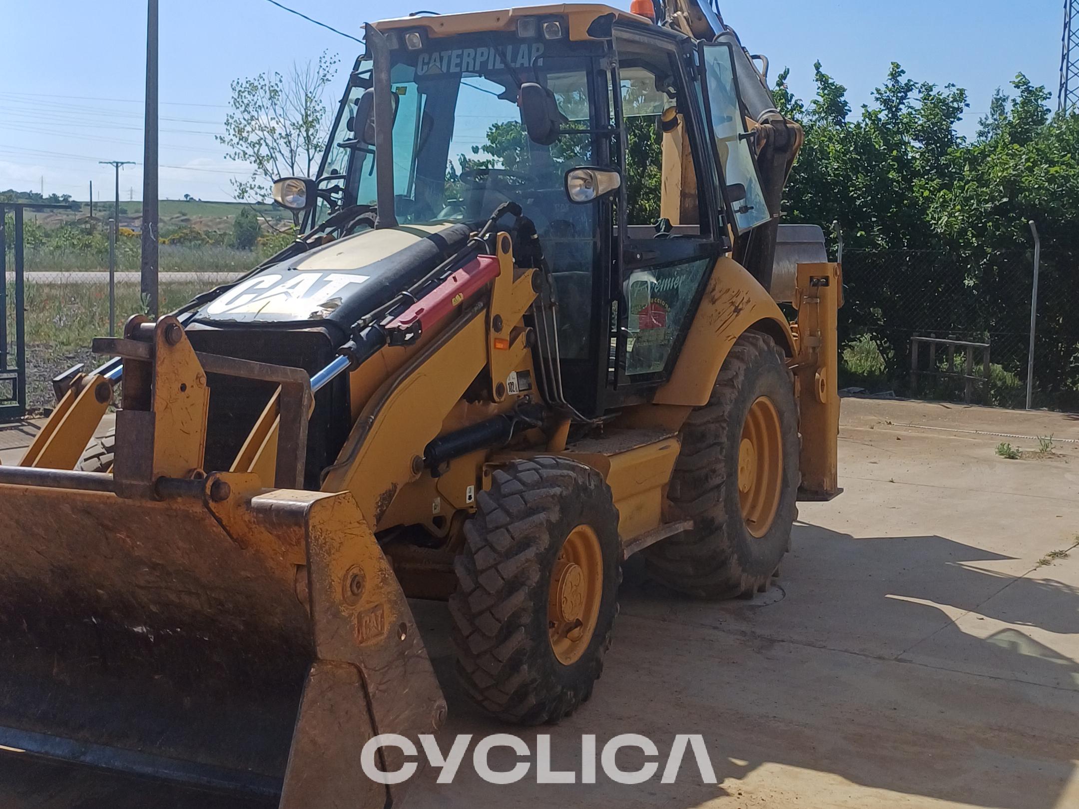 Rovokopači-utovarivači  432E BXE03250 - 3