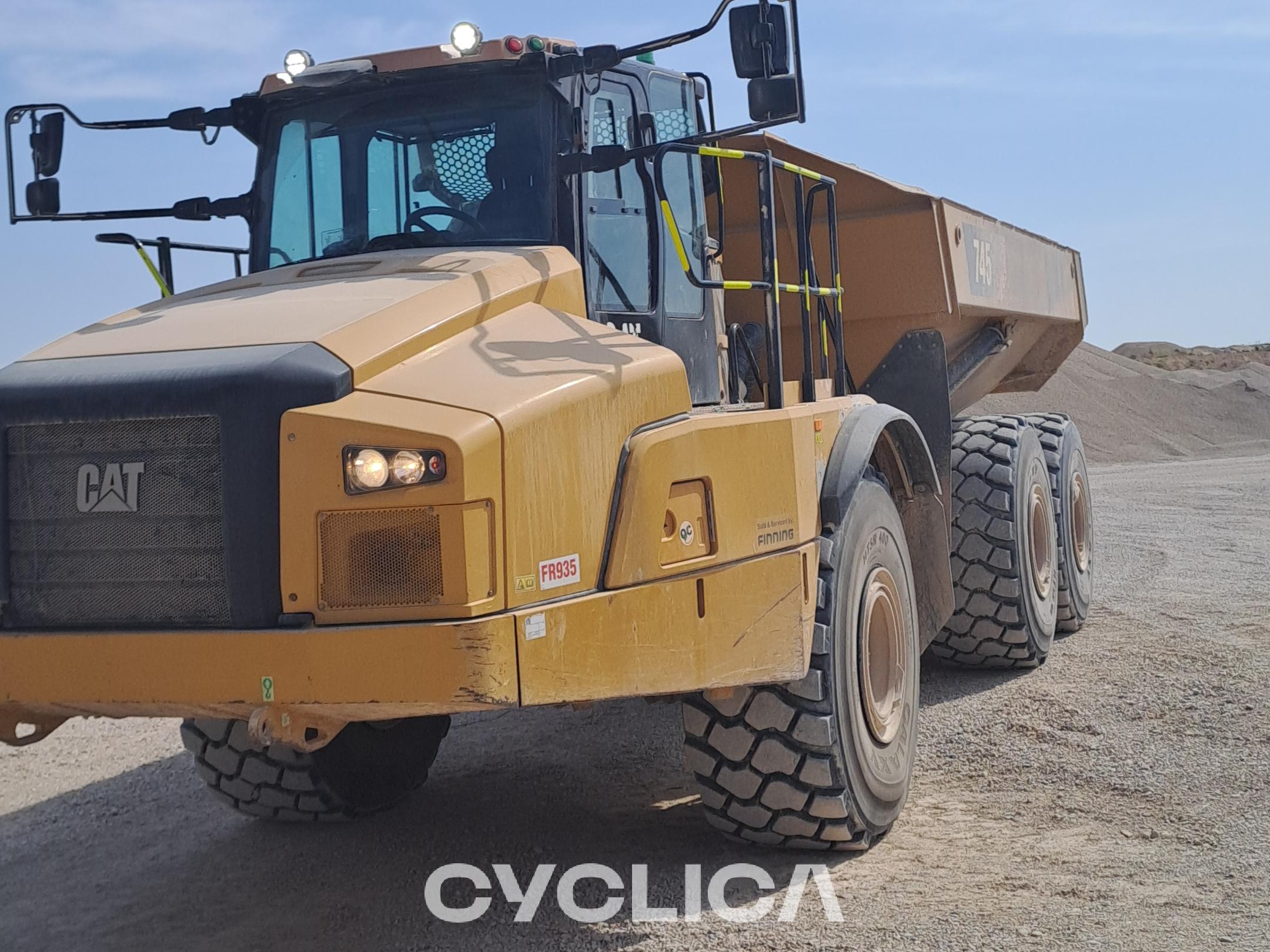 Kiperi i zglobni kamioni  745 3T601840 - 5