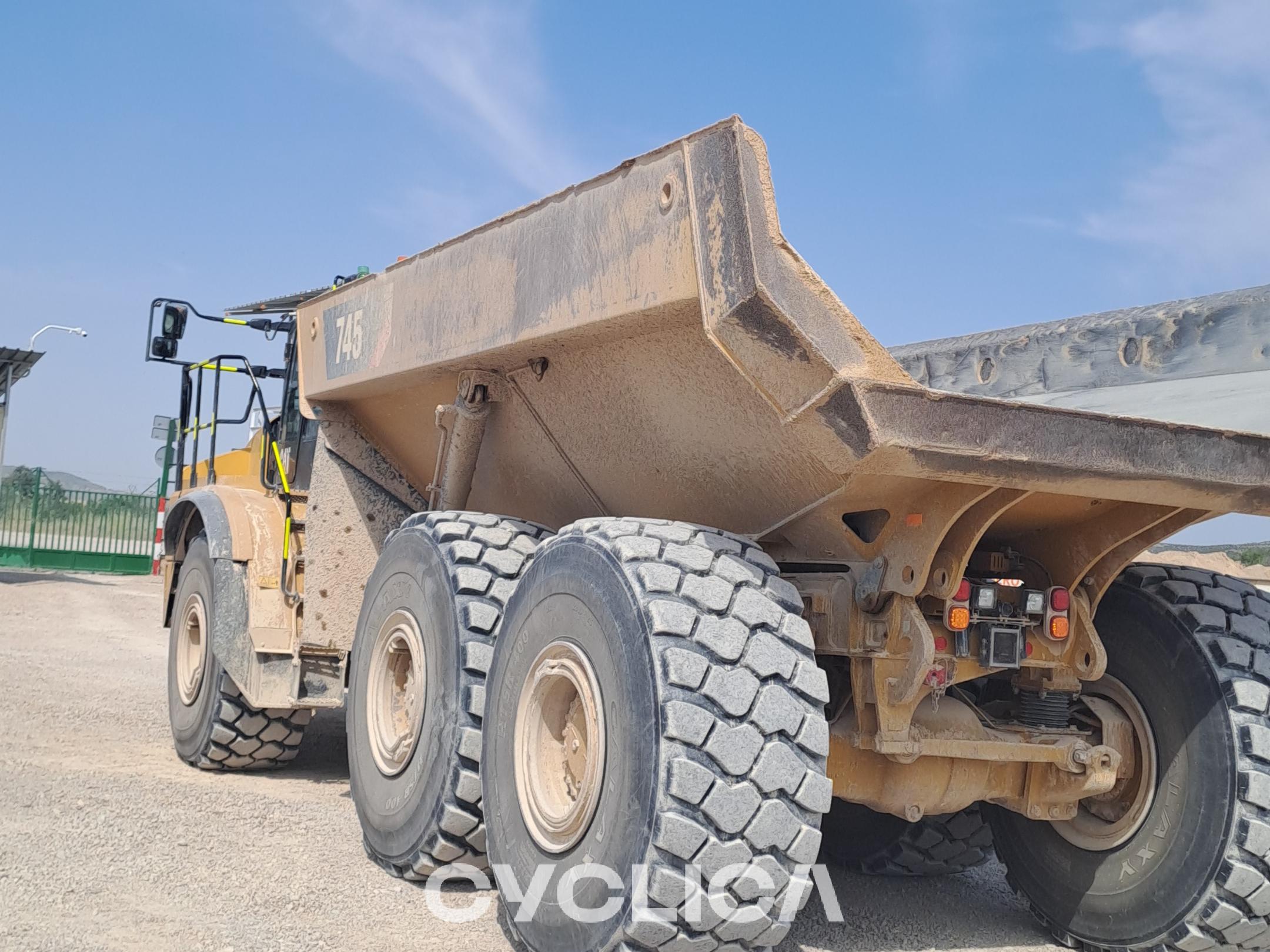 Kiperi i zglobni kamioni  745 3T601840 - 7