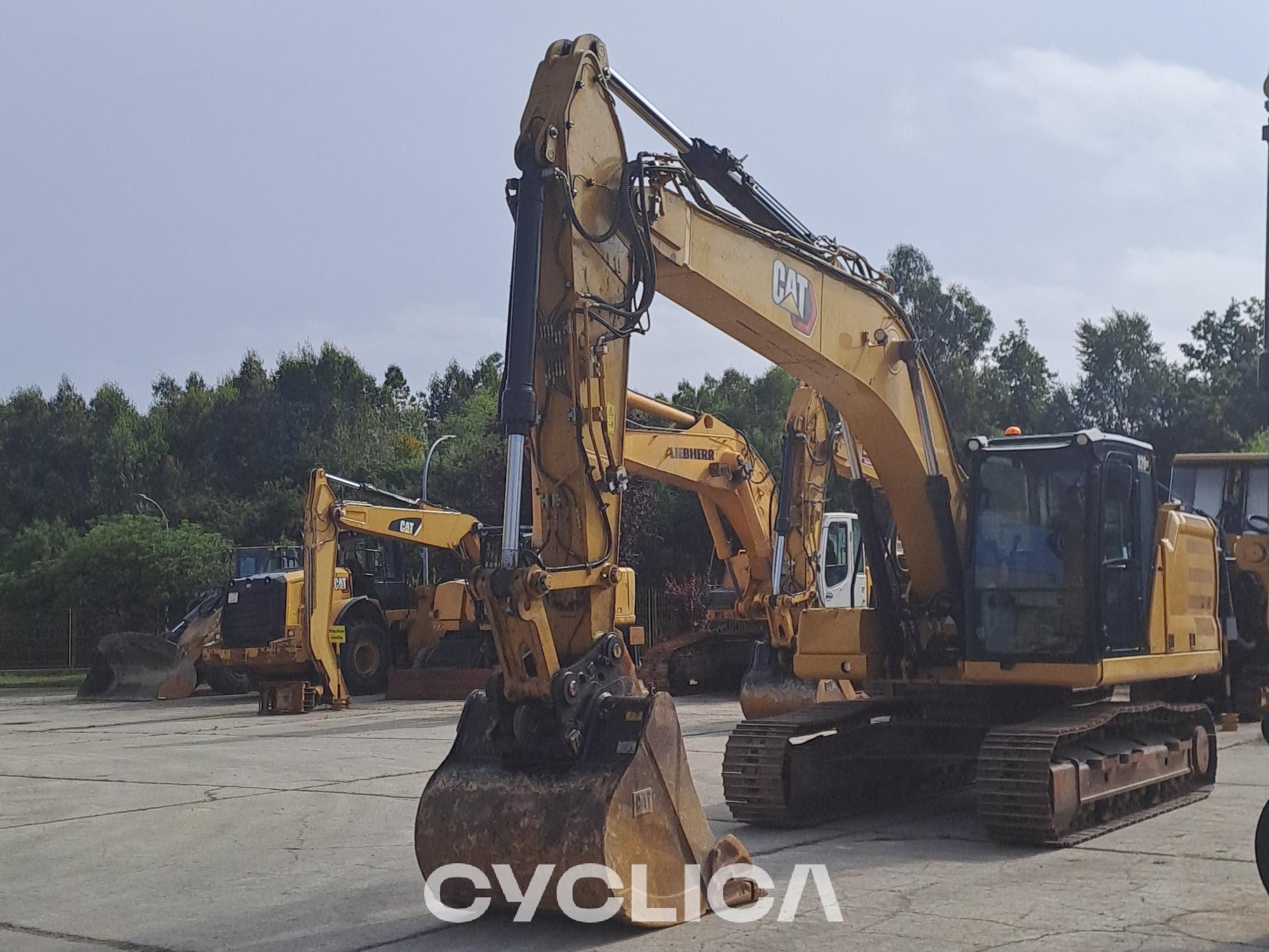 Bageri gusjeničari  320LN GC YTF10107 - 2