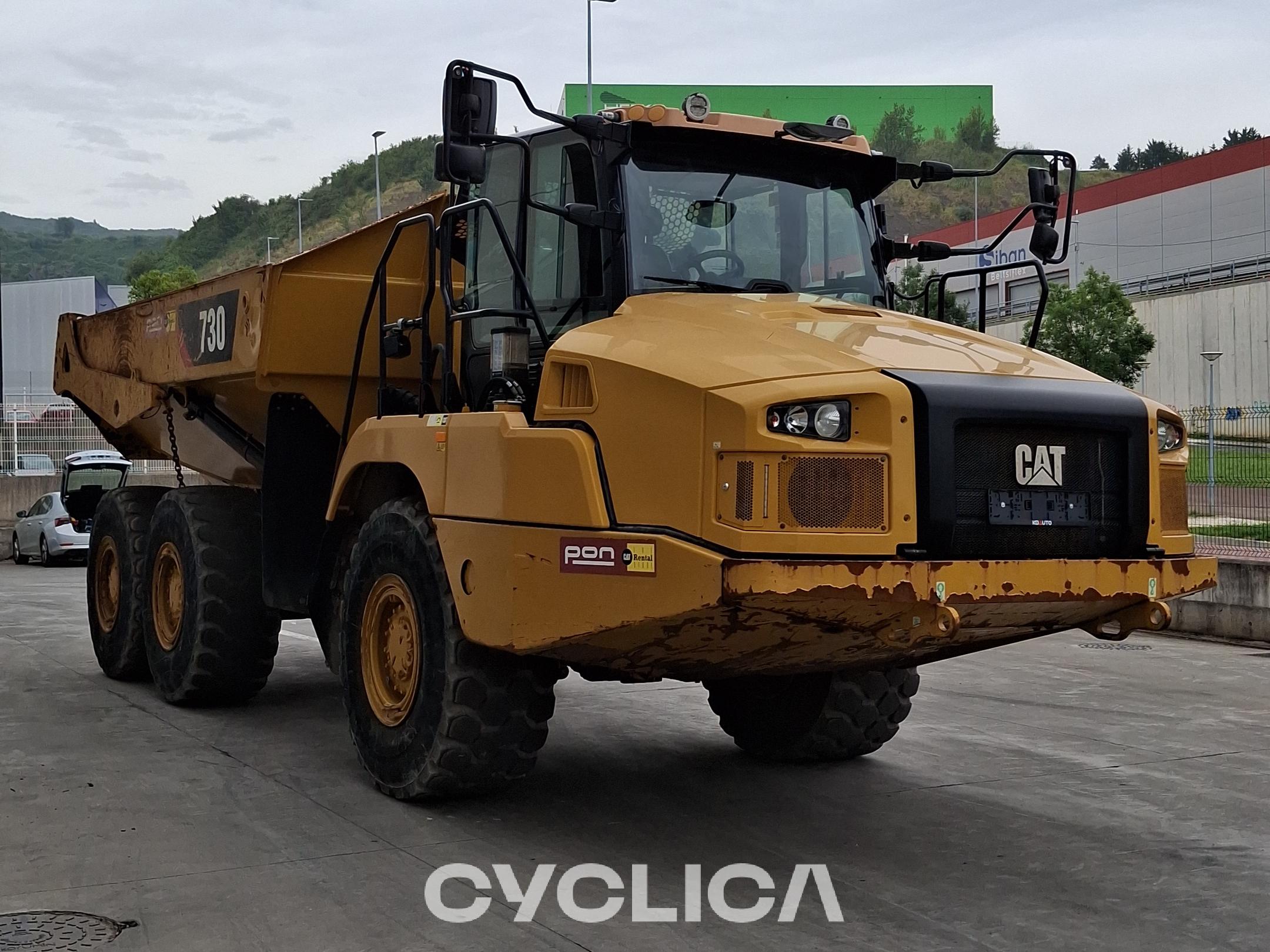 Dumpers e caminhões articulados  730C 3T300477 - 3