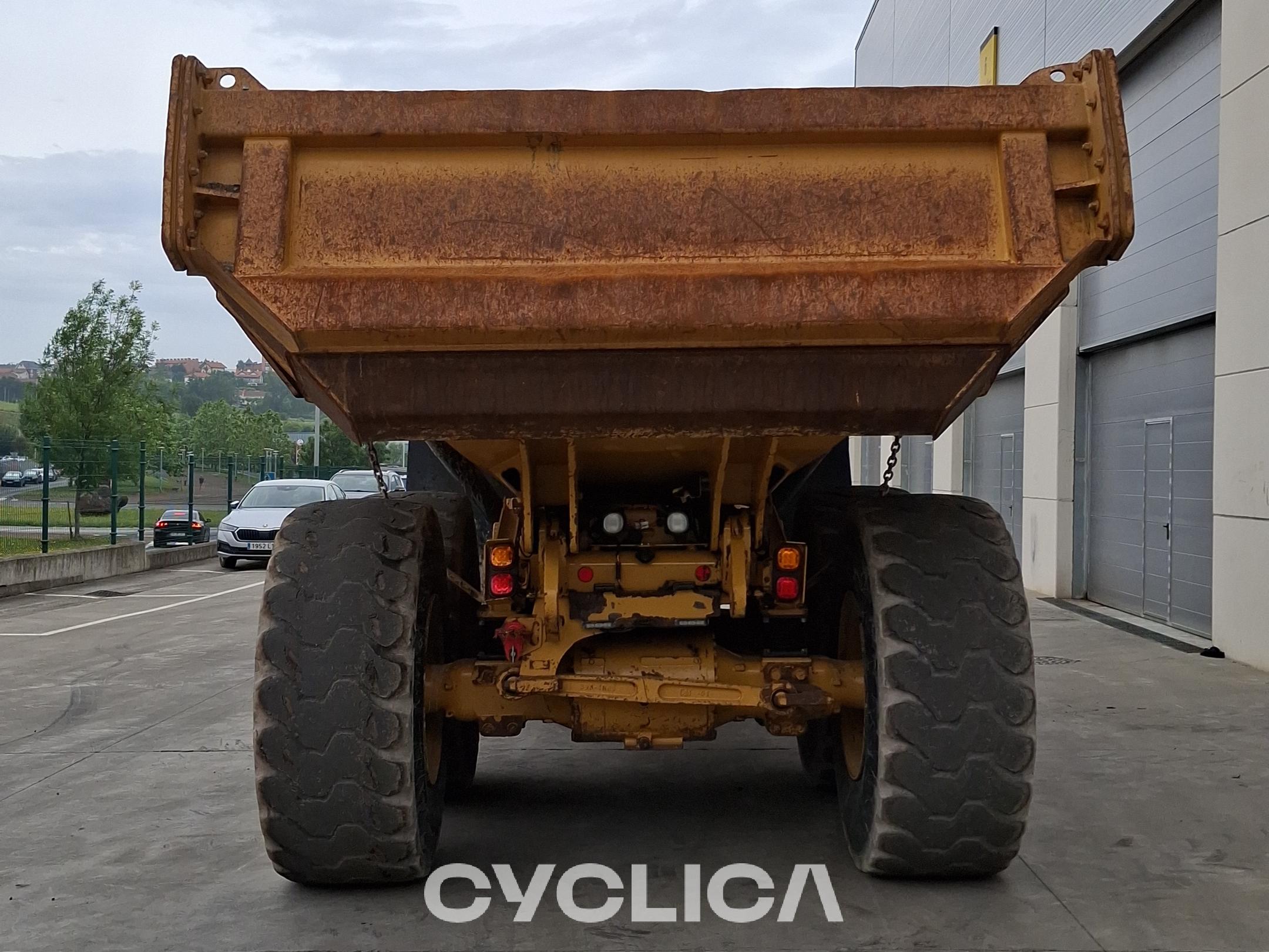 Dumpers e caminhões articulados  730C 3T300477 - 7