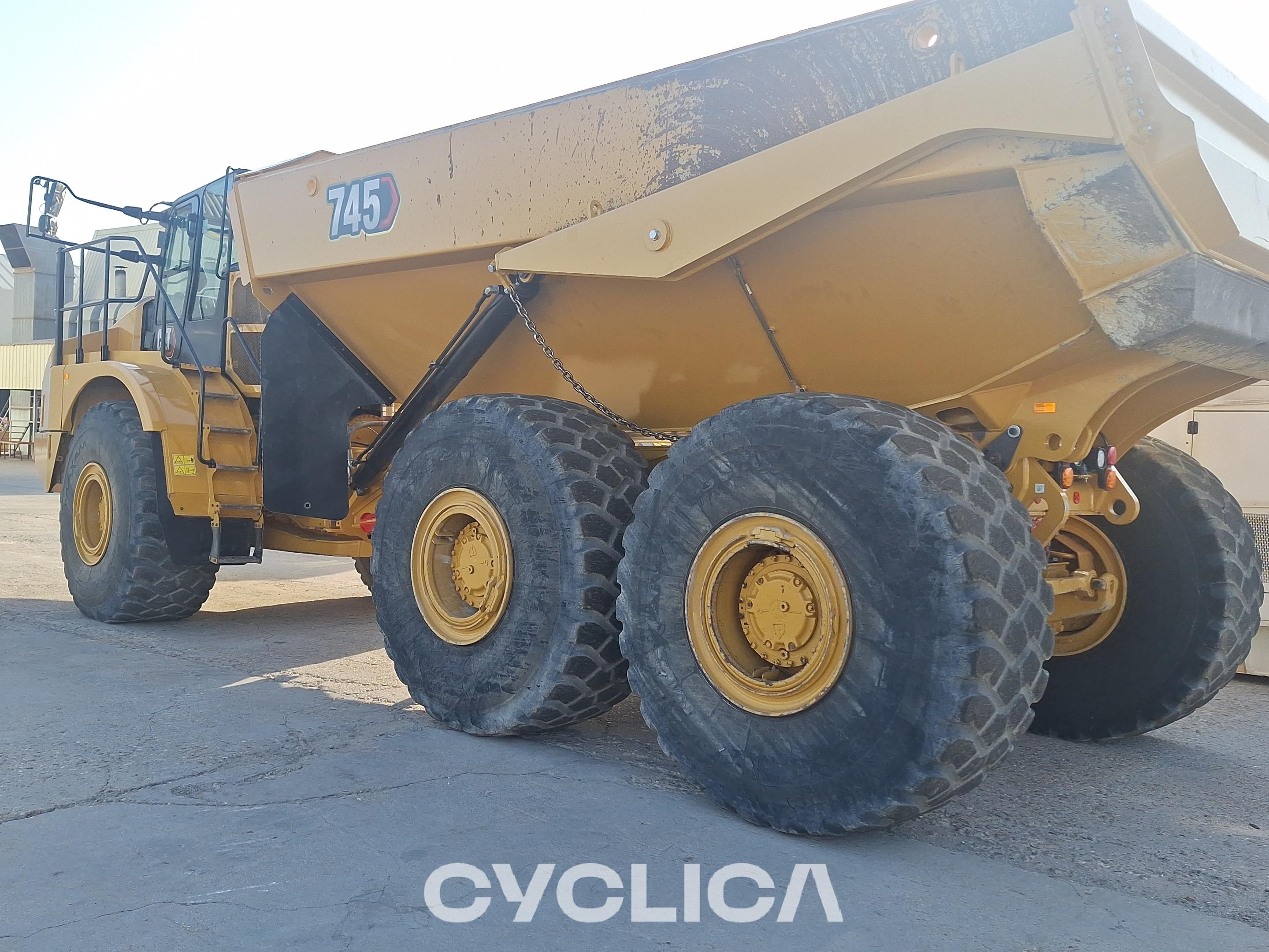 Kiperi i zglobni kamioni 745 3T606442 - 5