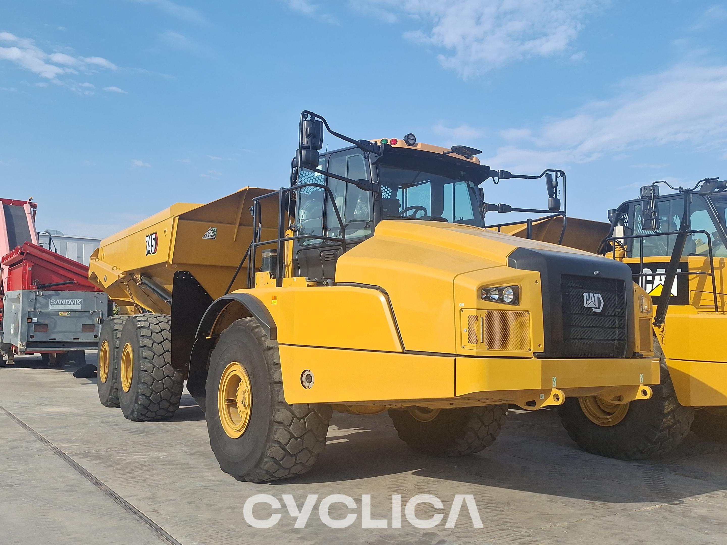 Dumpers and articulated trucks  745 3T602672 - 4