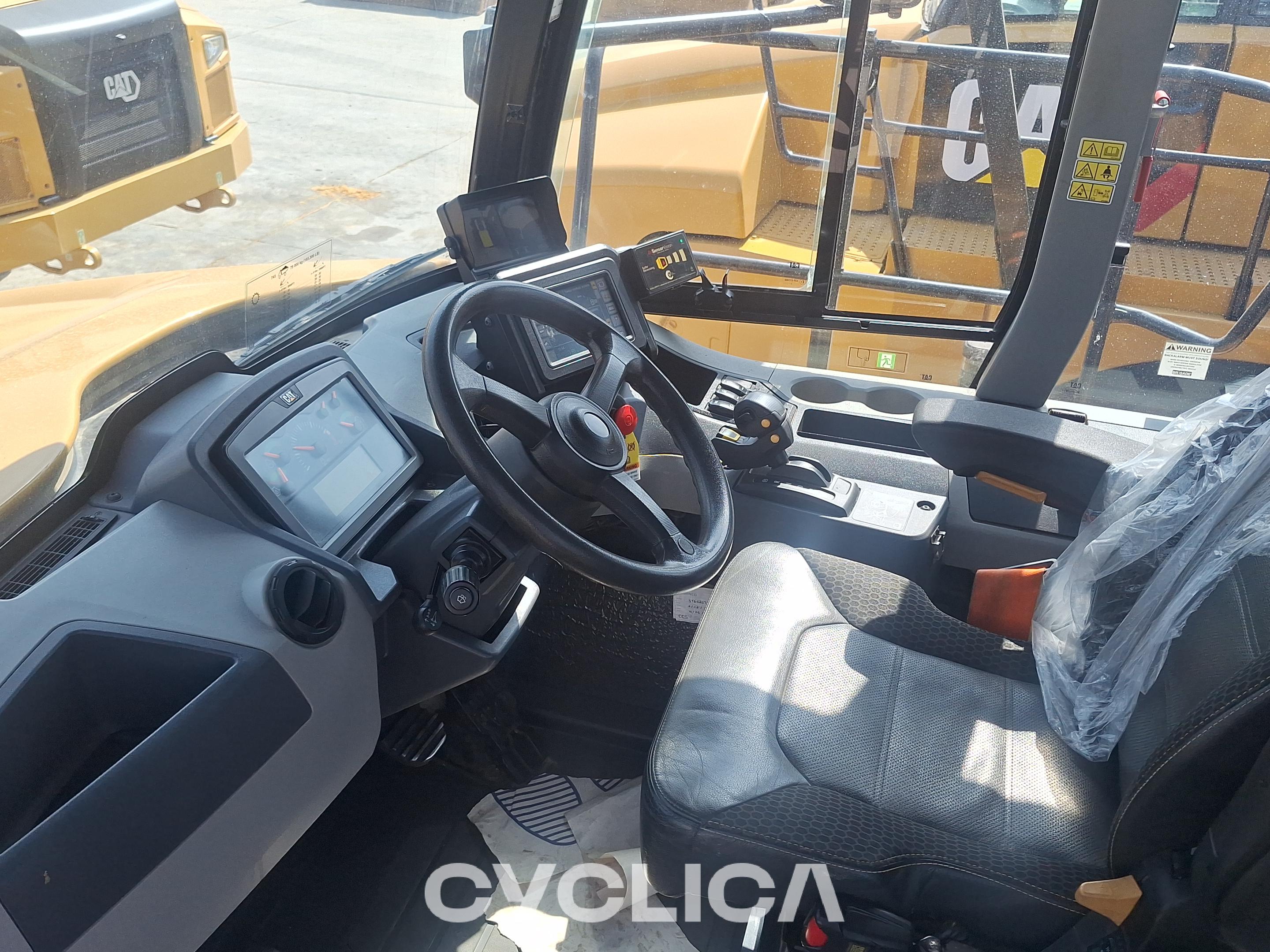 Dumper e autoarticolati  745 3T602673 - 9
