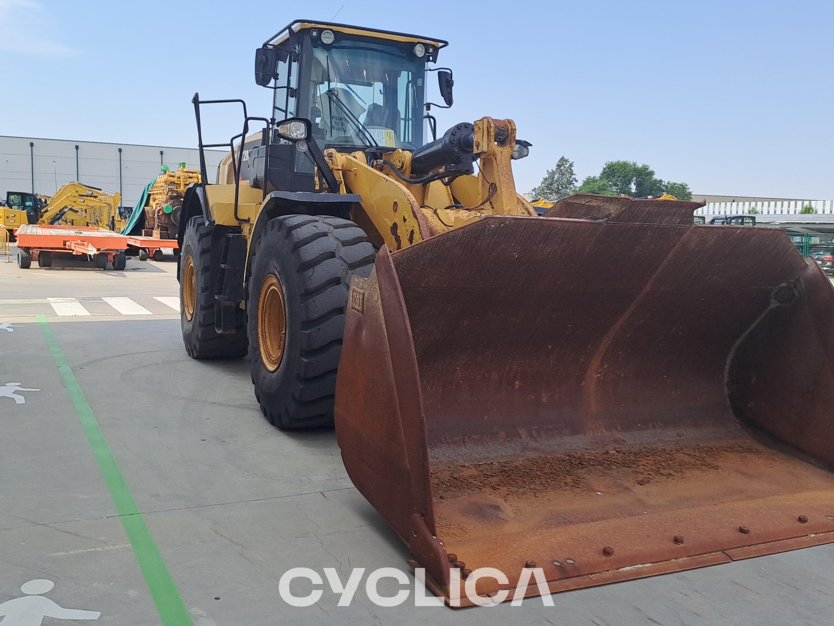 Wheel loaders  972M LSJ01986 - 4