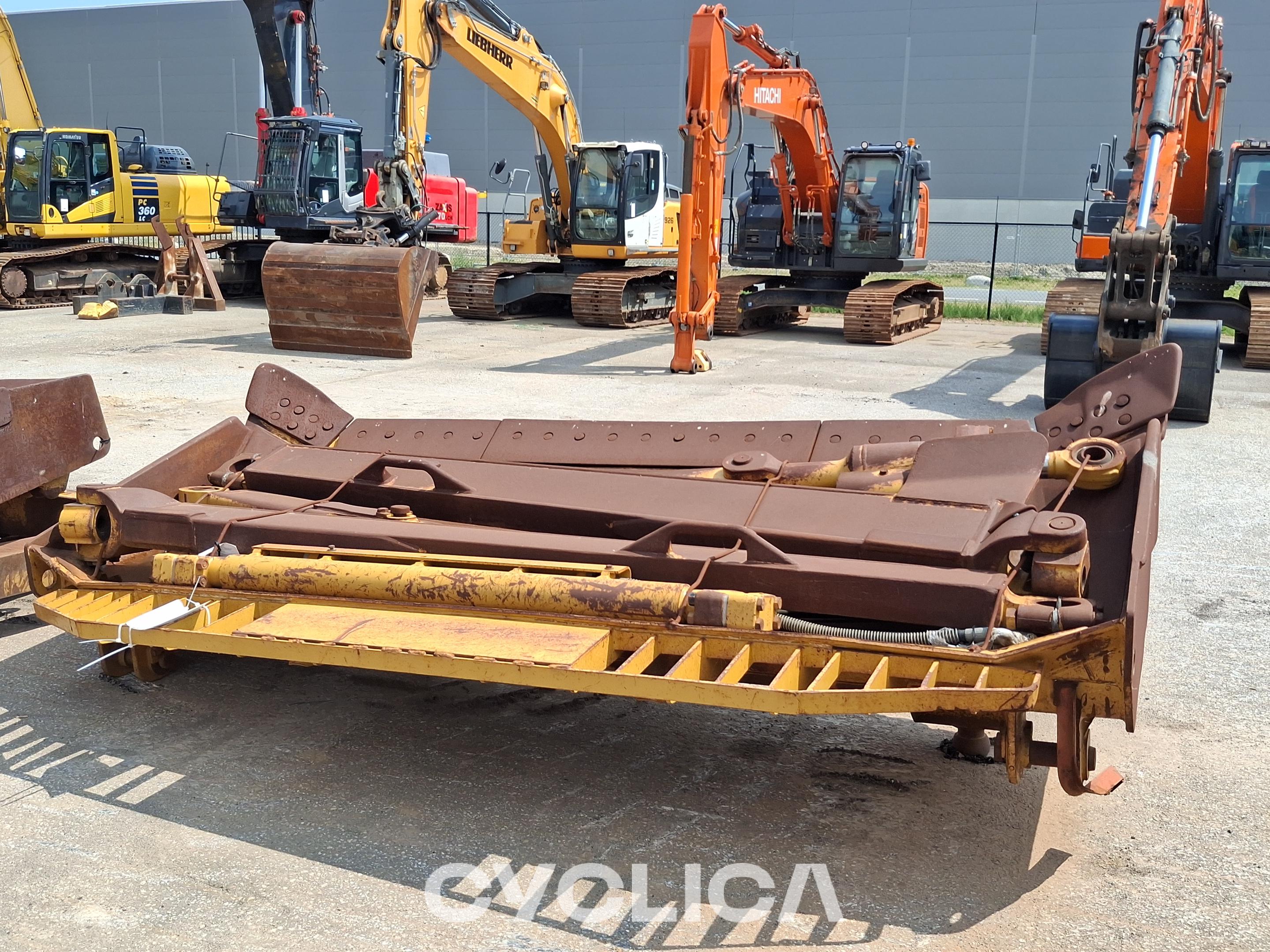 Bulldozers and crawler tractors  D8R DWJ00411 - 9
