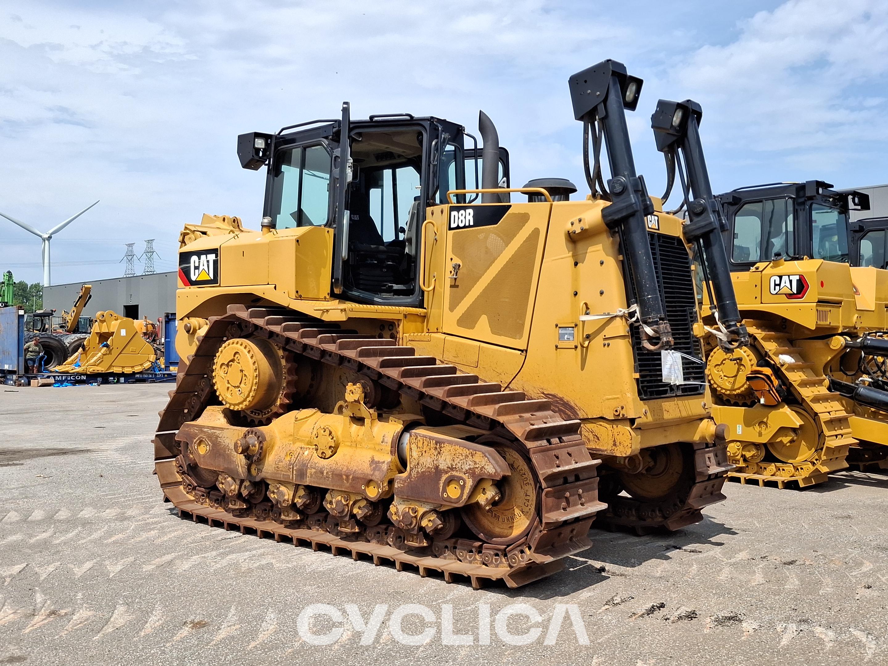Bulldozers and crawler tractors  D8R DWJ00411 - 3
