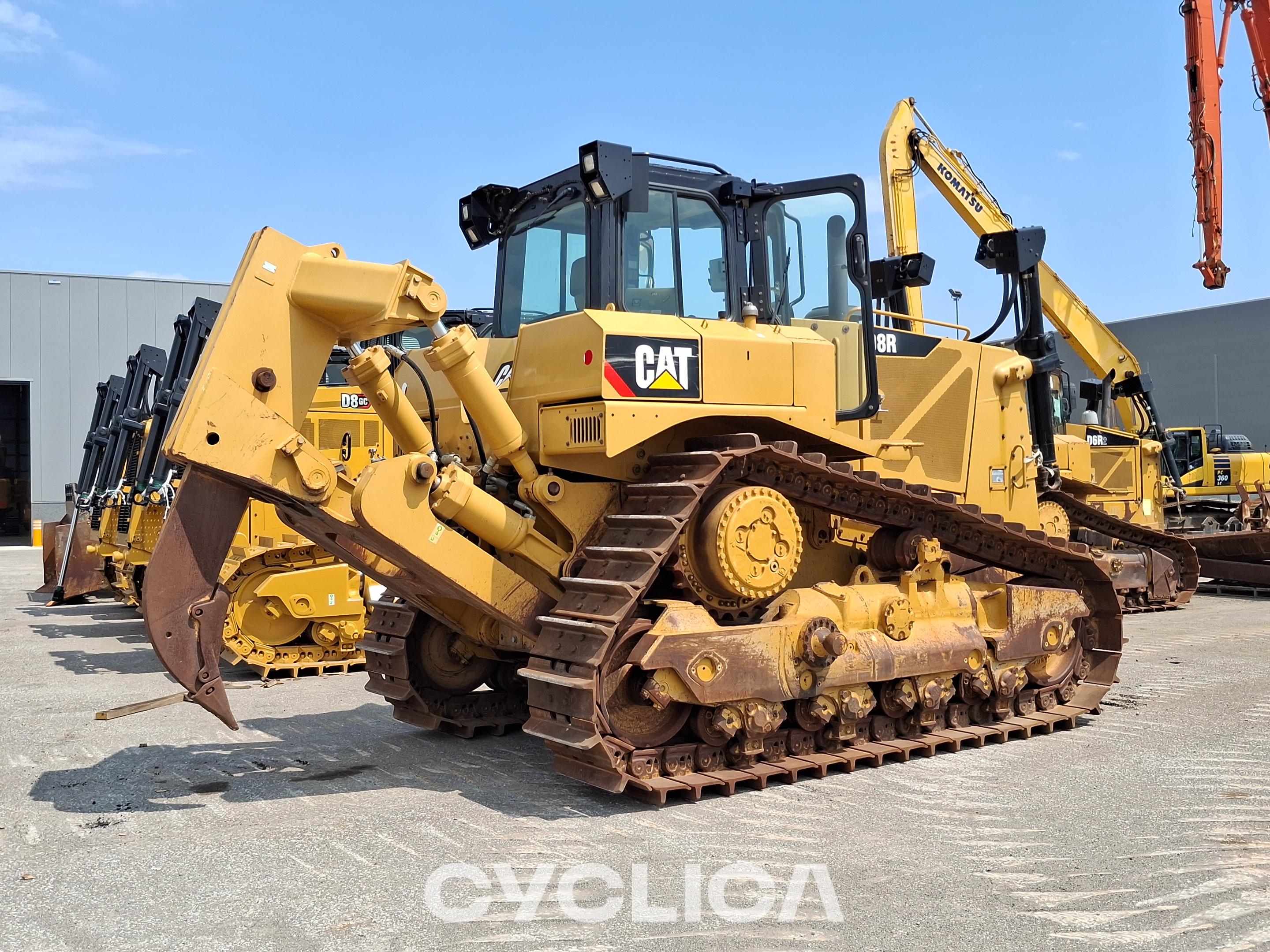 Bulldozers and crawler tractors  D8R DWJ00411 - 5