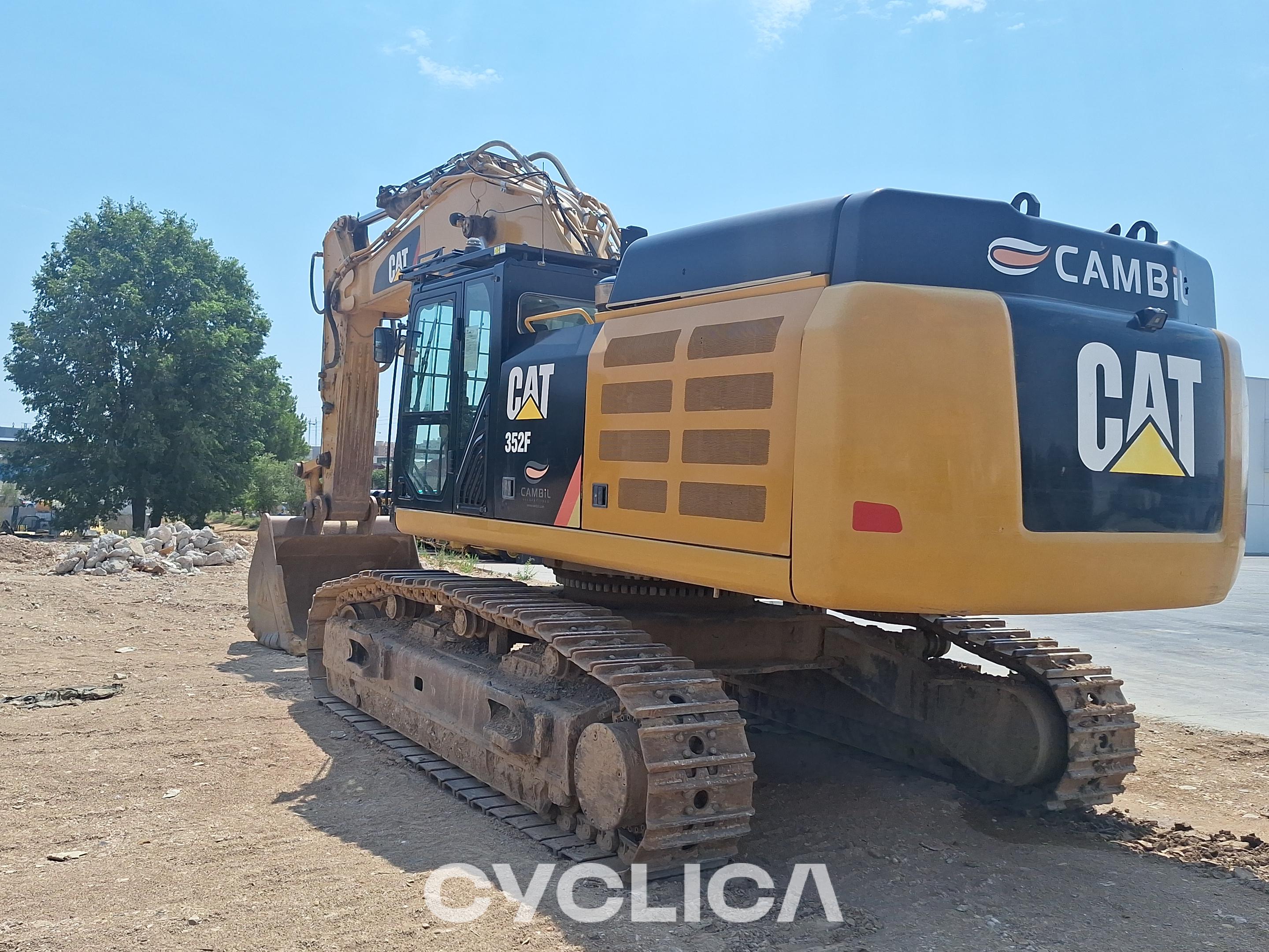 Bageri gusjeničari  352F NDC80092 - 4