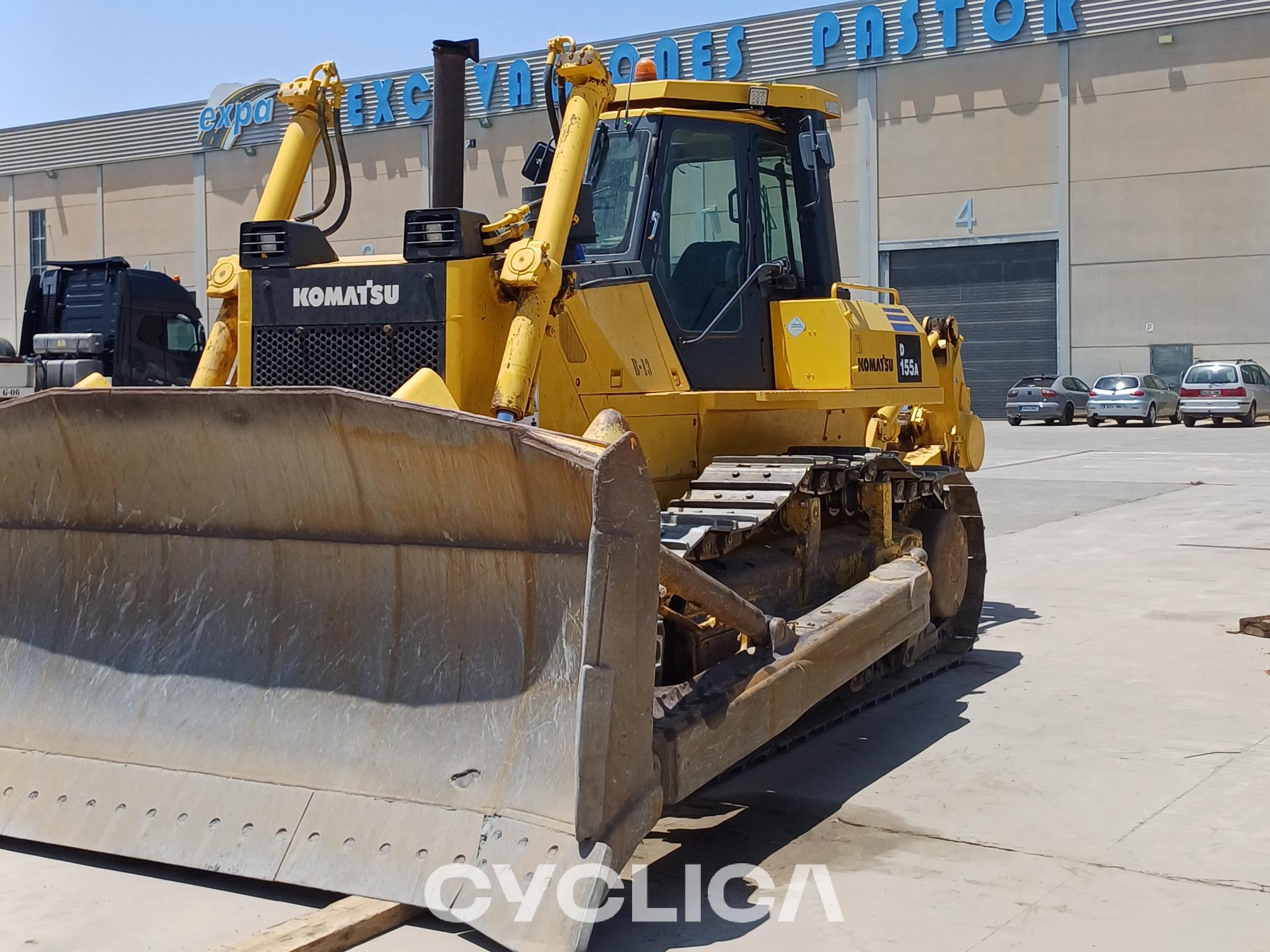 Buldožerji in traktorji goseničarji  D155A 61136 - 2