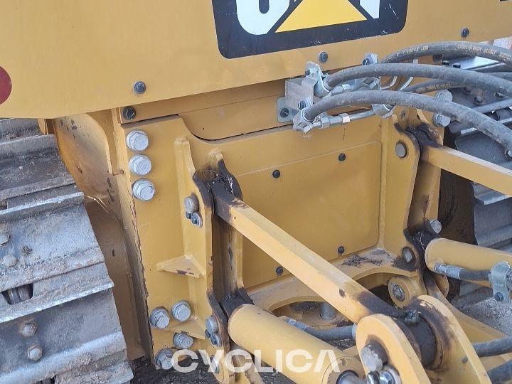 Buldožeri i traktori gusjeničari  D4K2 KM202514 - 8