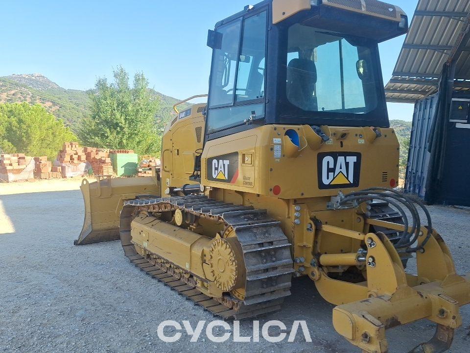 Buldožeri i traktori gusjeničari  D4K2 KM202514 - 5