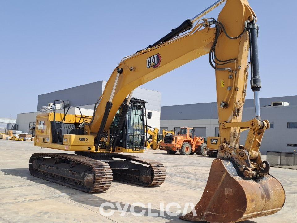 Crawler excavators  330 GC SCZ20032 - 4