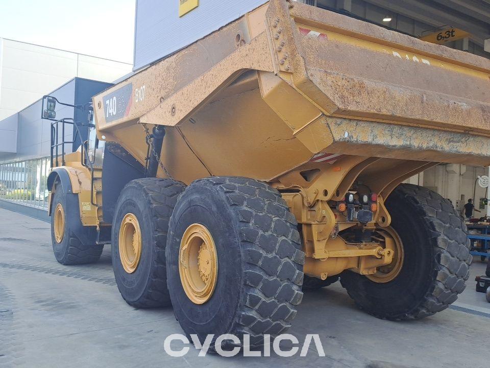 Дампери и зглобни камиони  740GC 3T800211 - 5