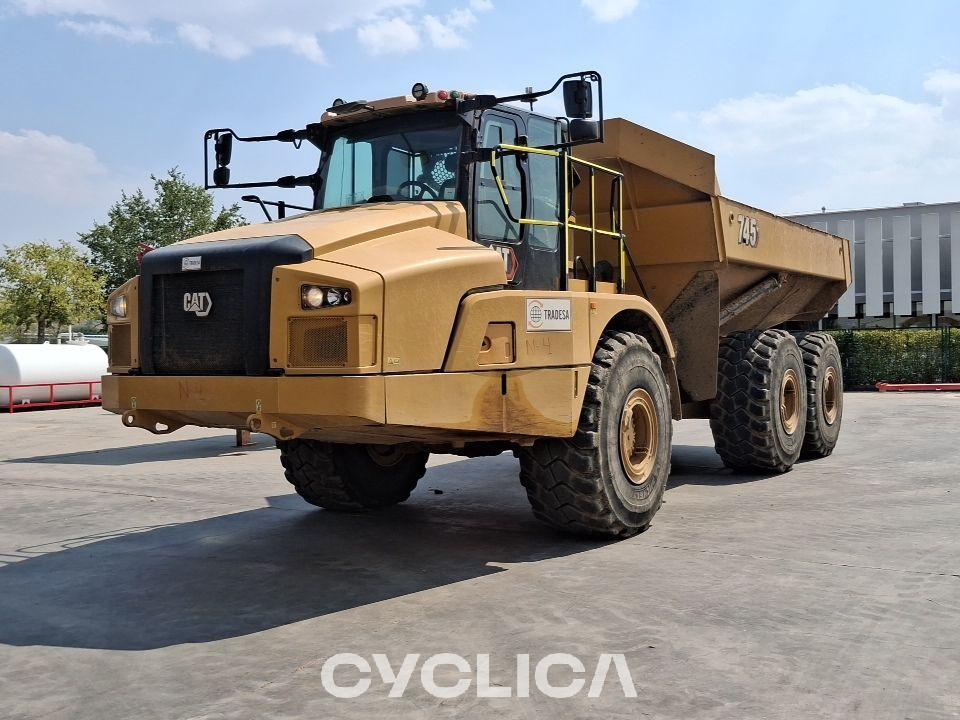 Dumpers and articulated trucks  745 3T602847 - 2