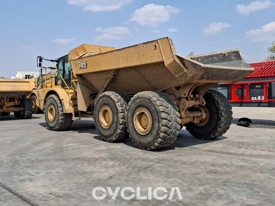 Dumpers and articulated trucks  745 3T602847 - 4