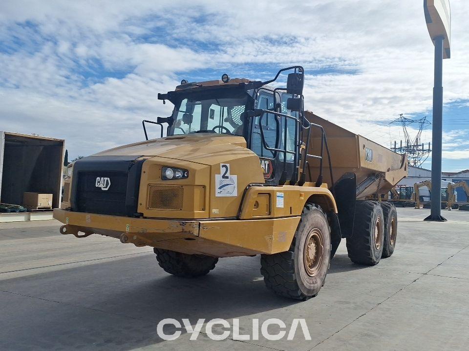 Kiperi i zglobni kamioni  730 3T301724 - 2