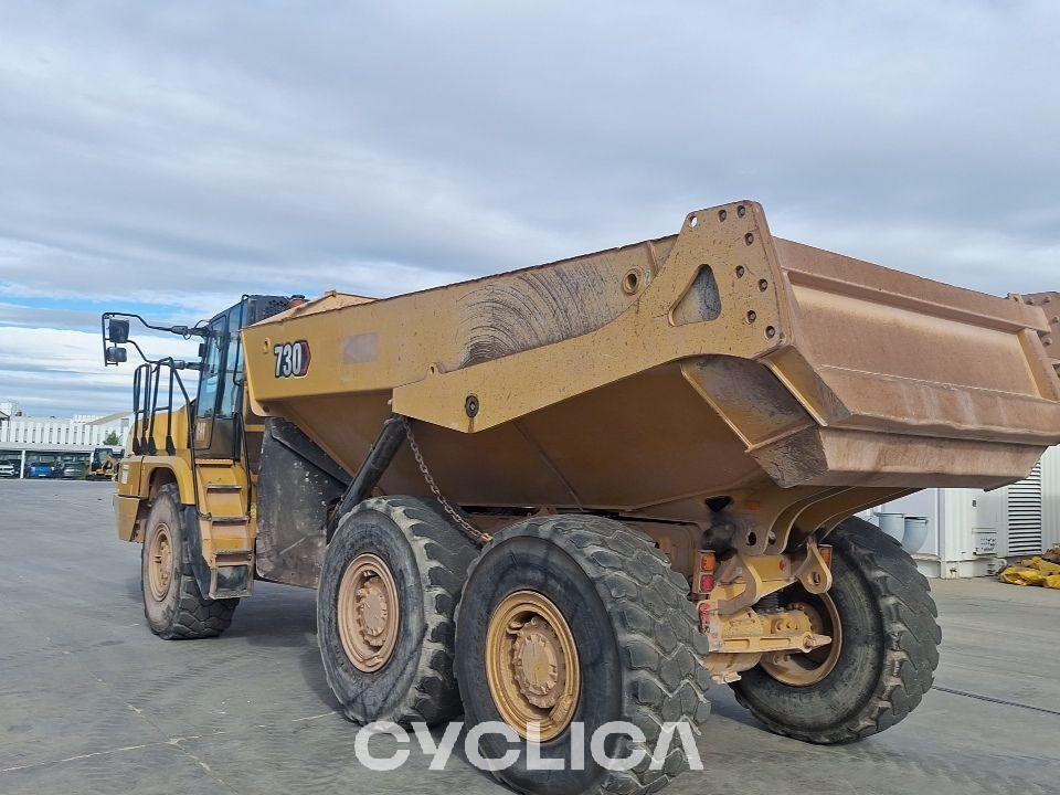 Kiperi i zglobni kamioni  730 3T301724 - 5