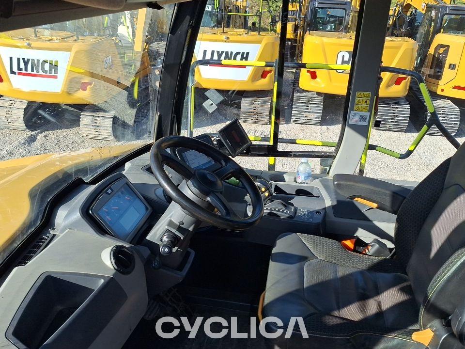 Damperi i zglobni kamioni  745 3T602958 - 9