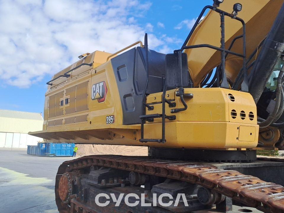 Ровокопачи-гасеничари 395 LTK10105 - 12