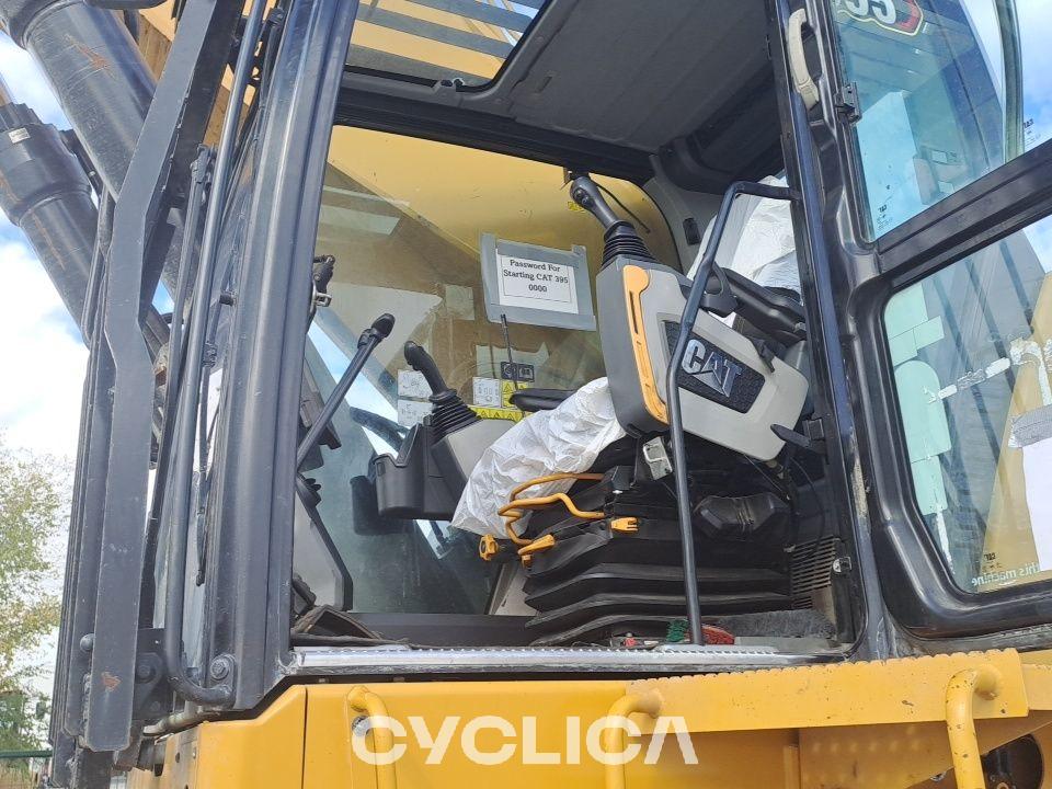 Ровокопачи-гасеничари 395 LTK10105 - 9