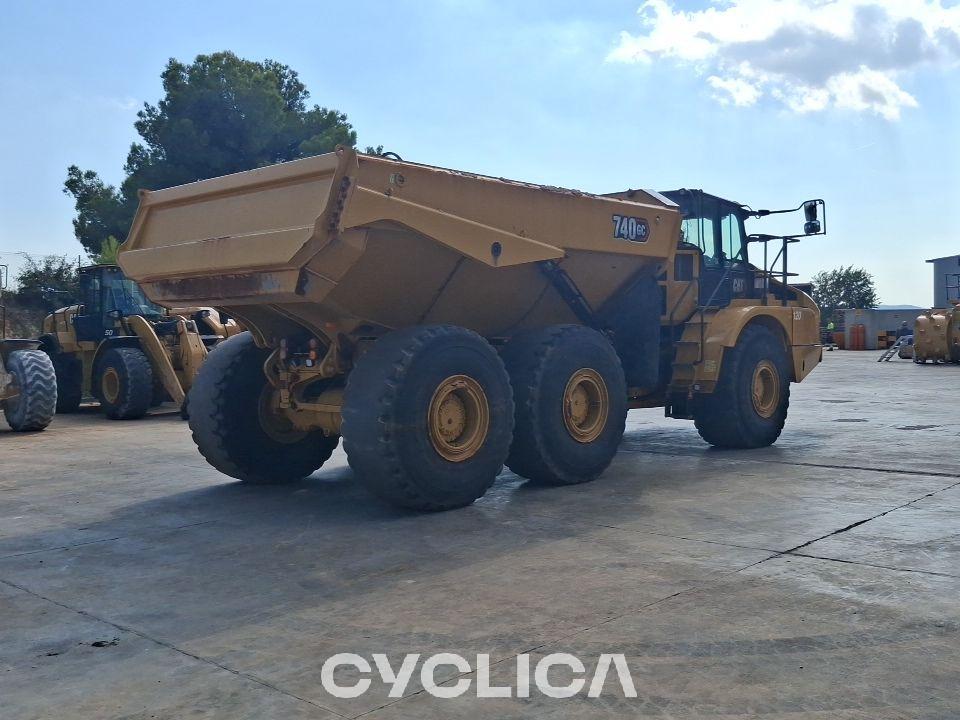 Dumpera dhe kamionë të artikuluar 740GC 3T805693 - 5