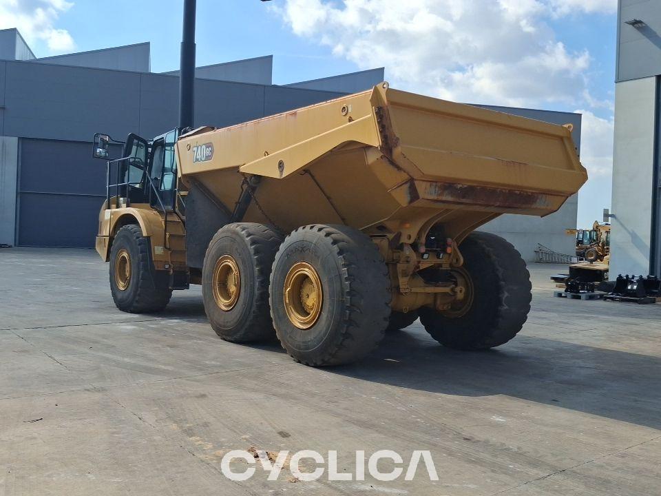 Dumpera dhe kamionë të artikuluar 740GC 3T805693 - 4