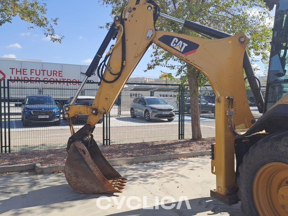 Ngarkues/Gërmues me Rrota  434F HWR00371 - 18