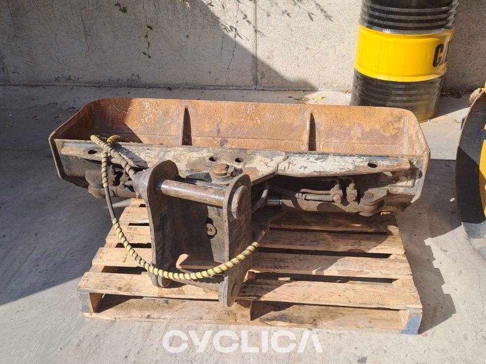 Ngarkues/Gërmues me Rrota  434F HWR00371 - 20