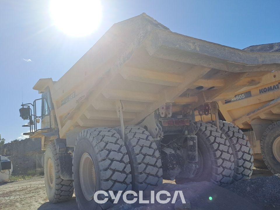 Damperi i kruti kamioni HD465-7 7392 - 9