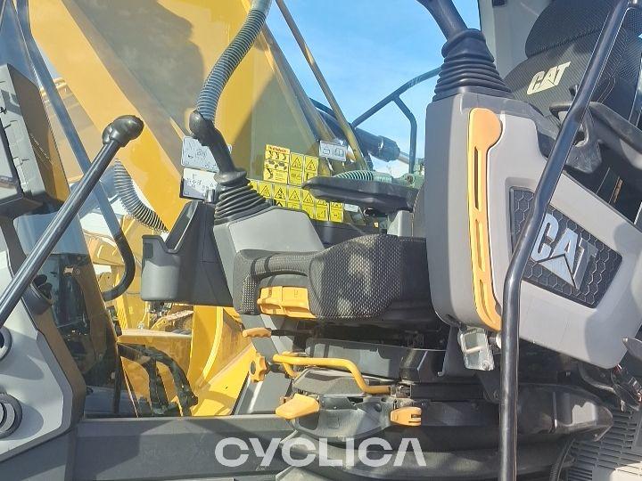 Eskavatorë me Zinxhirë  323E HDT00207 - 9